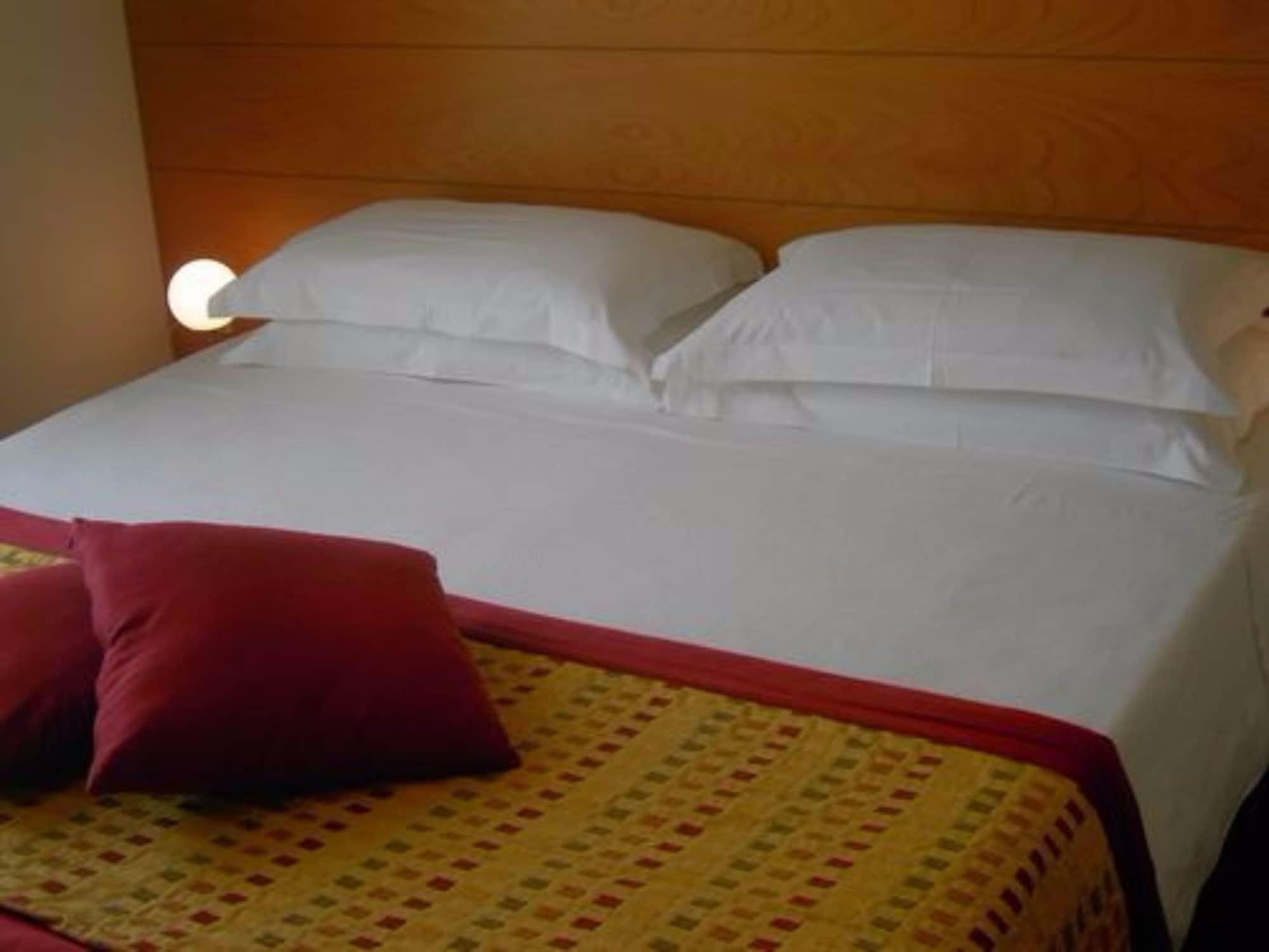 Accademia Hotel リミニ エクステリア 写真