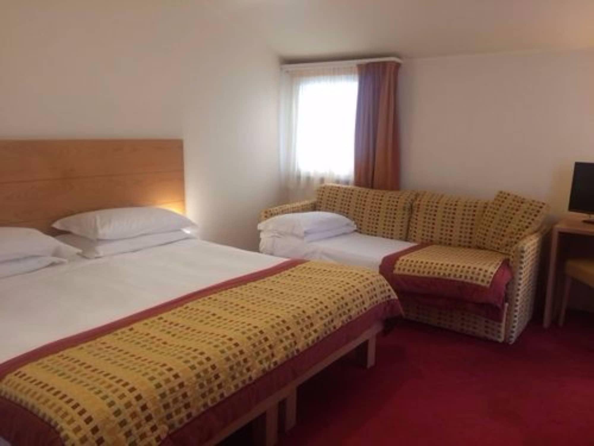 Accademia Hotel リミニ エクステリア 写真