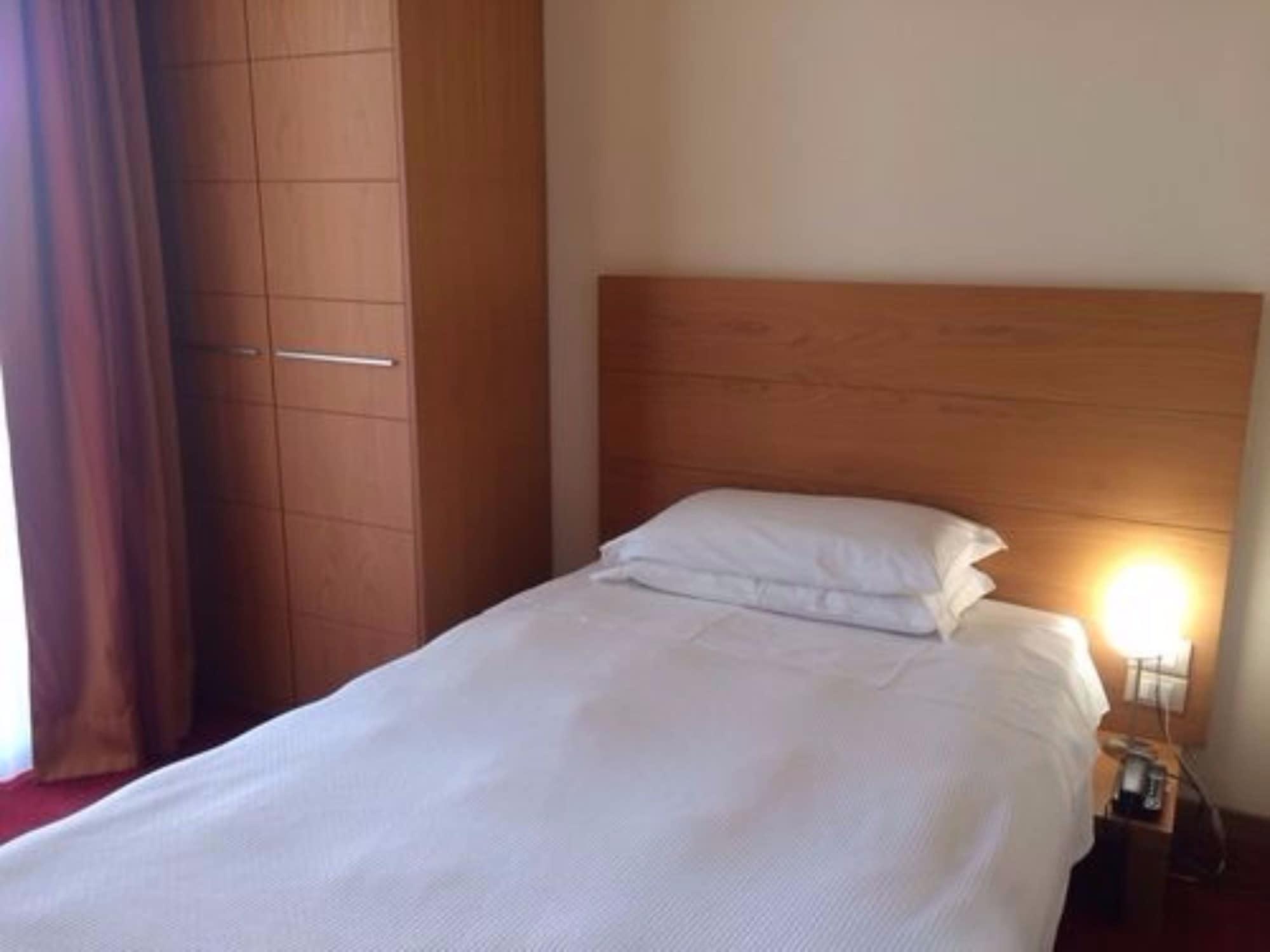 Accademia Hotel リミニ エクステリア 写真